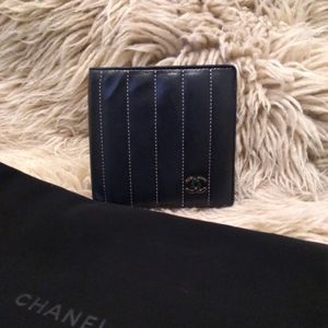 Chanel wallet